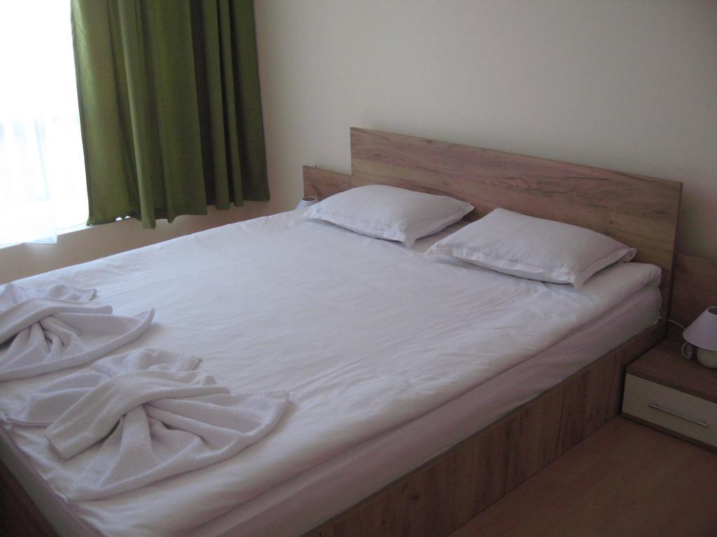 Chateau Aheloy Hotel Pomorie Kültér fotó